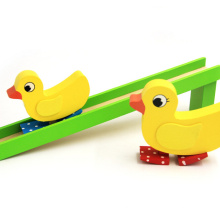 vente chaude eco friendly enfants jouet en bois sautant canard